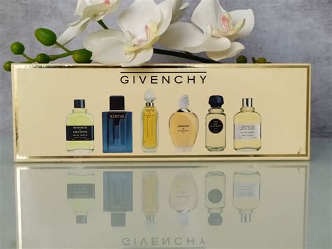 givenchy mini perfume set.